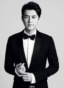 吃瓜娱乐圈男,娱乐圈男星的甜蜜瓜事