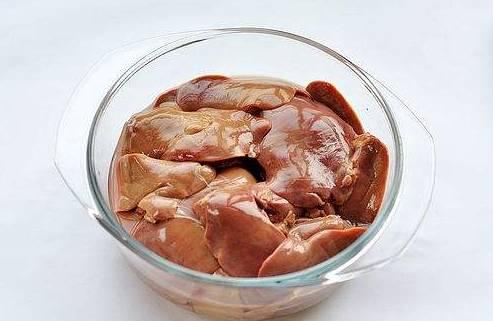 娱乐吃瓜酱鸡抢食小说